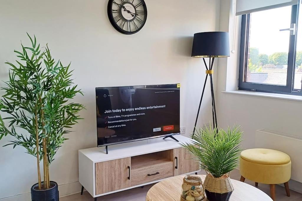Stylish Modern 1Bed Apartment In ベドフォード エクステリア 写真