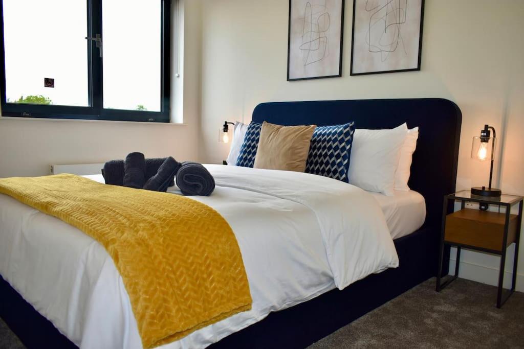 Stylish Modern 1Bed Apartment In ベドフォード エクステリア 写真